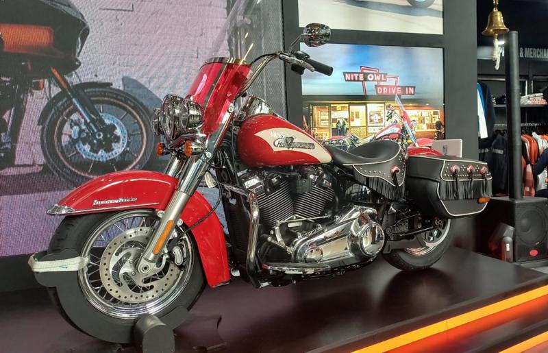 Peluncuran Eksklusif Harley-Davidson Icons Motorcycle Collection Edisi Terbatas: Hydra-Glide Revival di GIIAS 2024