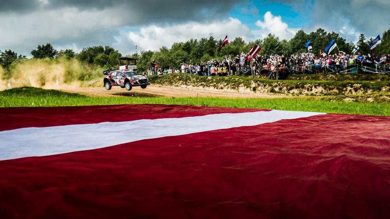 Local hero Martins Sesks (Latvia/M-Sport Ford) , sukses memancing kehadiran presiden jadi penonton. (Foto; wrc)