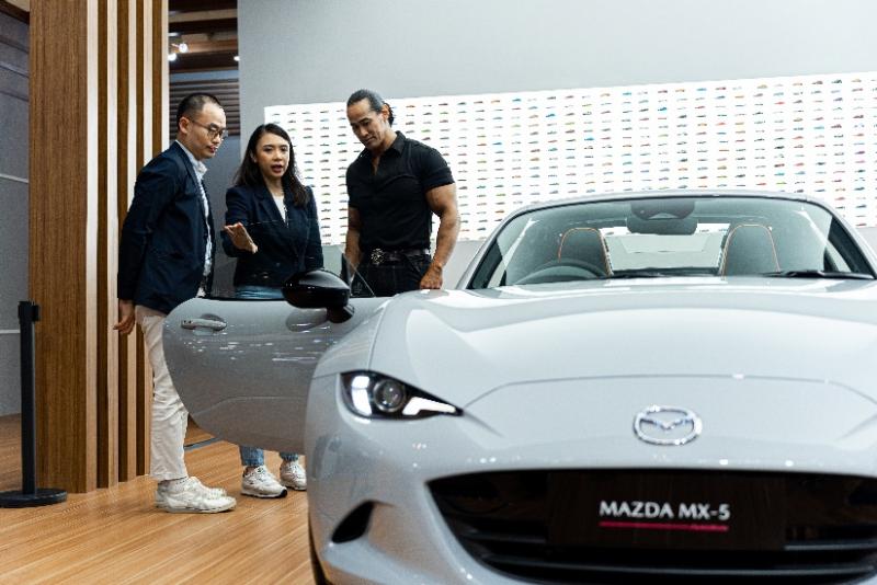 Ade Rai Memilih Mazda MX-5 RF untuk Mendukung Aktivitas Hariannya, Aderai: 
