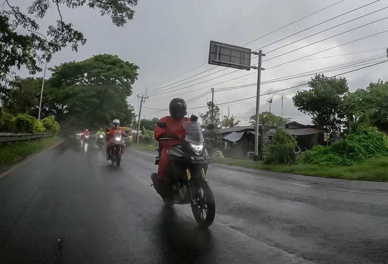 Penghujan Tiba, Simak Tips #Cari_Aman Berkendara Hindari Kecelakaan