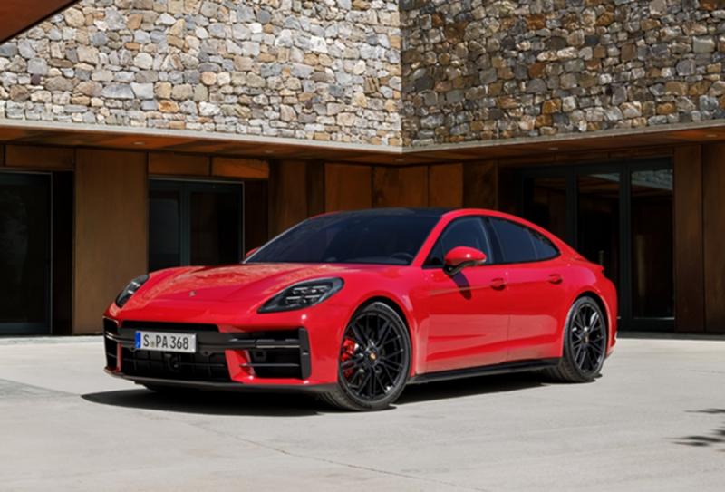 Porsche Panamera GTS 2025, Mobil Sedan Mewah yang Lincah