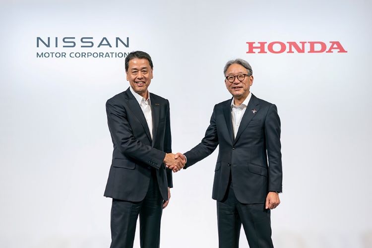Petinggi Honda Motor Co., Ltd. dan Nissan Motor Co., Ltd. sepakat kerja sama mempercepat elektrifikasi