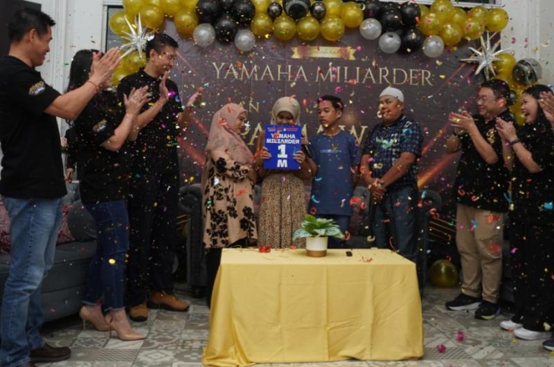 Pasmawati, mahasiswa asal Riau menjadi miliarder Yamaha