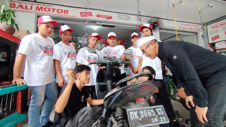 Pendamingan anak muda oleh Astra Honda untuk mengembangkan usaha