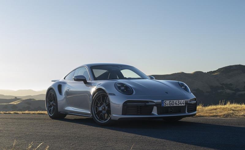 Model Ekslusif Terbaru 911 Turbo 50 Tahun Edisi Terbatas