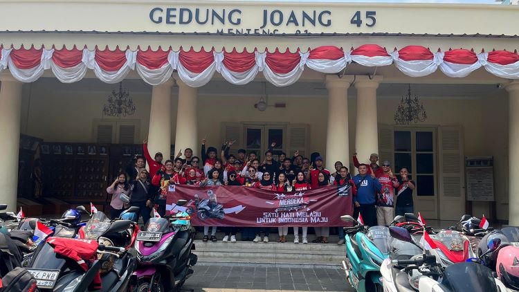 Rombongan Convoy Merdeka menyambangi destinasi bersejarah di Gedung Joang 45