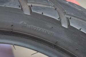 Wajib Diperhatikan, Memasang Ban dengan Rotasi Terbalik Dapat Berbahaya Bagi Pengendara, Jangan Disepelekan!