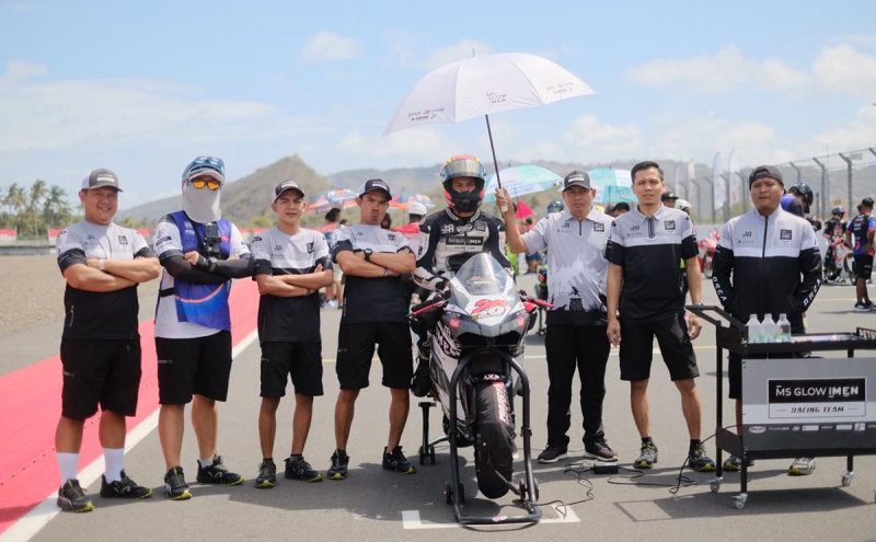 MS Glow For Men Racing Team Duduki Peringkat 3 di Klasemen Sementara Mandalika Racing Series untuk Kelas National Supersport 600cc