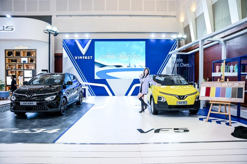 VinFast tawarkan promosi spesial bagi konsumen selama gelaran GIIAS Surabaya 2024 