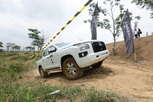 All-New Triton Jajal Medan Off-road di Perbukitan Bogor