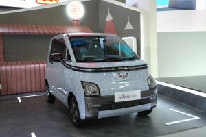 Tampilan si mungil Wuling Air ev Lite Long yang diluncurkan di Jakarta