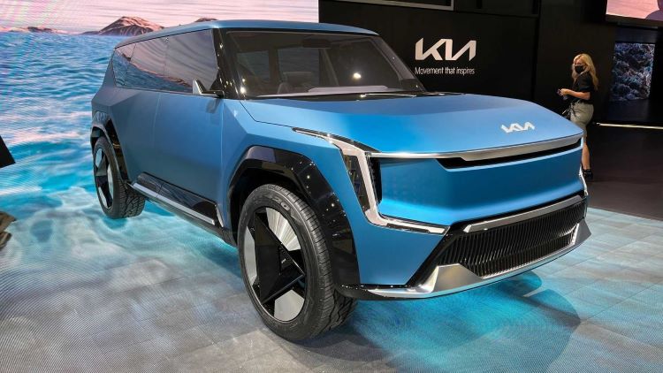 Tampilan keren dan futuristik dari mobil listrik Kia EV9