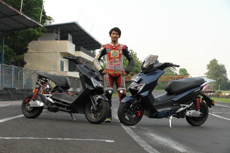 Persiapan Balap Motor Listrik di Ajang One Make Race 2024, United E-Motor Setting TX3000 di Sentul - United E-Motor