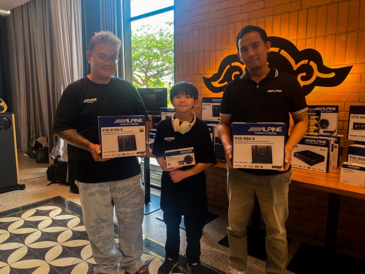 Pengenalan car audio berkualifikasi tinggi di acara Alpine Day oleh Gerai Power Audioworkshop
