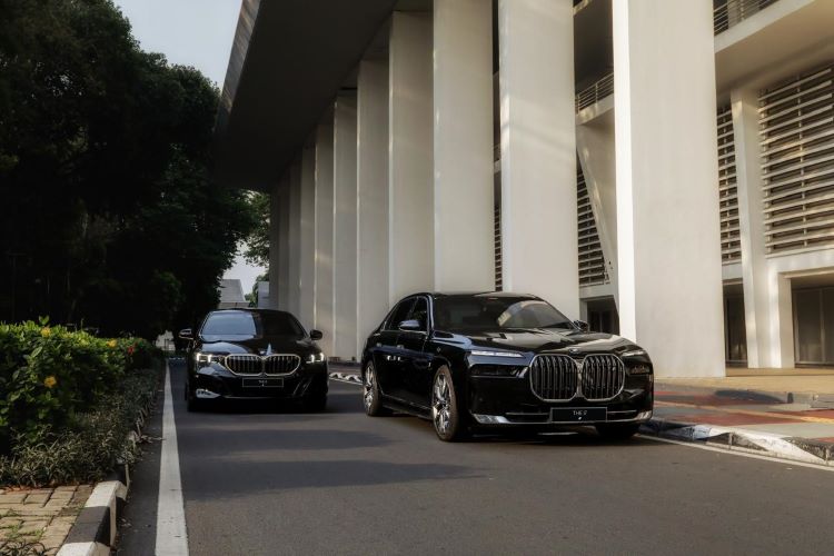Mobil sedan mewah BMW untuk tamu negara dalam acara pelantikan Presiden RI