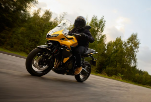 Triumph Tiger Sport 800: Motor Petualangan Baru yang Menakjubkan dengan Tenaga Lebih Besar dan Harga Terjangkau