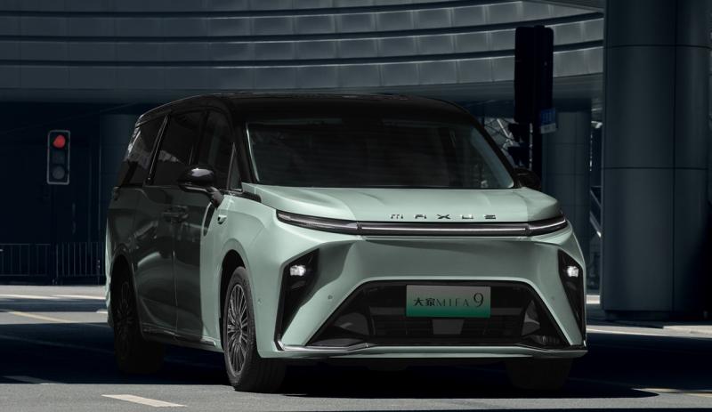 Maxus Mifa 9 jadi Produk Unggulan Indomobil untuk di GJAW 2024