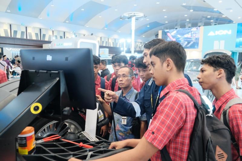 GIIAS Semarang 2024 jadi Ajang Edukasi Generasi Muda