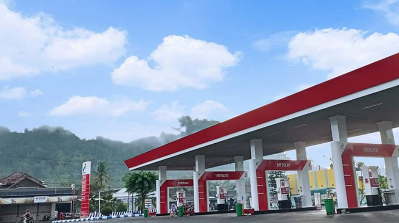 Mobil Mewah Berpelat Hitam dan CC Besar Siap Dihentikan dari BBM Subsidi