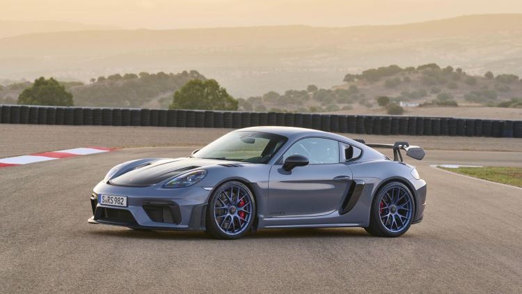 Salah satu model Porche yang bakal ditarik karena masalah Central Lock