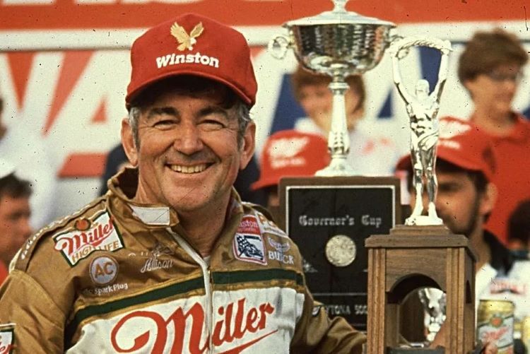 Bobby Allison, sang pebalap NASCAR yang sangat berpengaruh