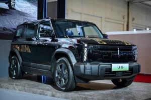 Chery J6 Edisi Batik Tampil Memukau, Paduan Elegan Teknologi dan Seni Nusantara