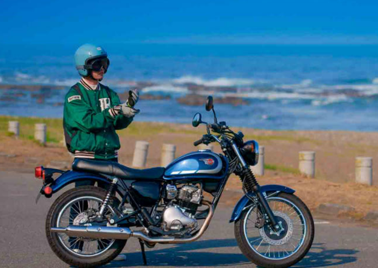 Kawasaki W230 2025: Motor Retro Modern dengan Sentuhan Elegan