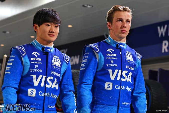 Yuki Tsunoda dan Liam Lawson saat bareng di tim RB. (Foto: racefans)