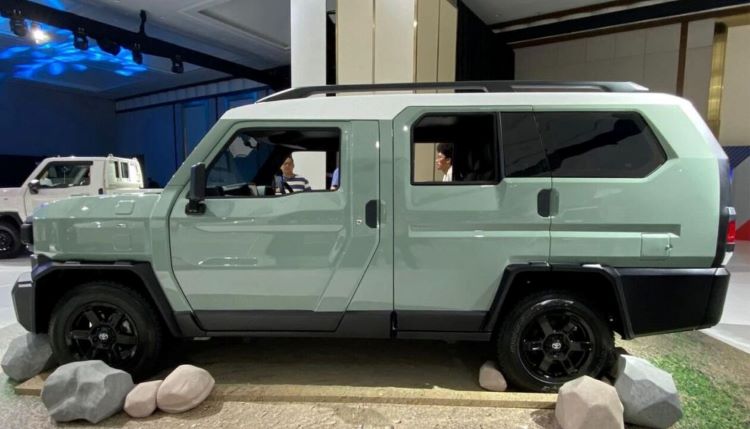 Tampilan SUV Rangga hasil kustomisasi yang ramah untuk penumpang