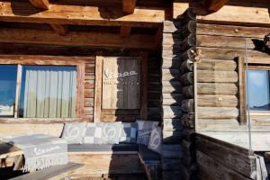 Vespa By The Mountain dan Sebuah Karya Petualangan Orisinil di Baita Sofie, Ortisei