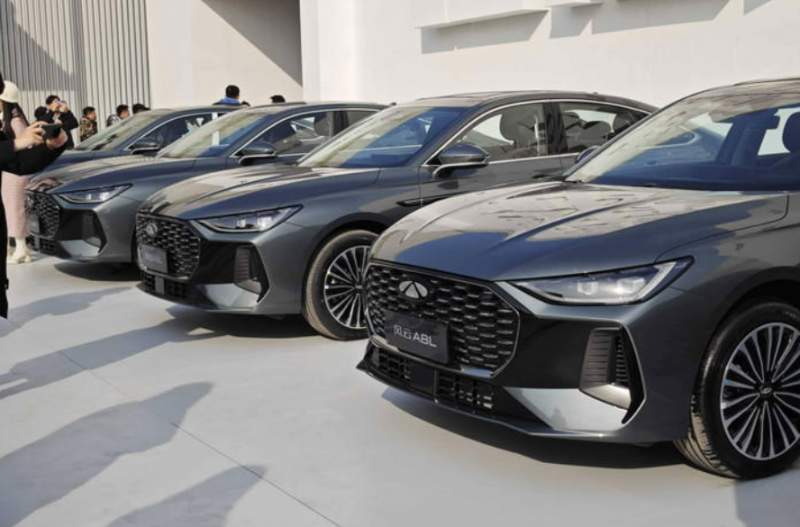 Chery Fulwin A8L PHEV: Mobil Hybrid dengan Jarak Tempuh Fantastis hingga 2.396 Kilometer Sekali Isi Bensin