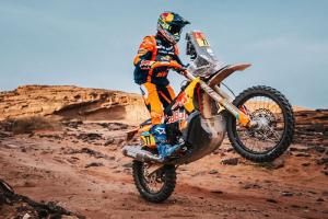 Dakar 2025 Etape 5: Dampak Penalti Pereli Honda, Luciano Benavides Naik Sebagai Juara