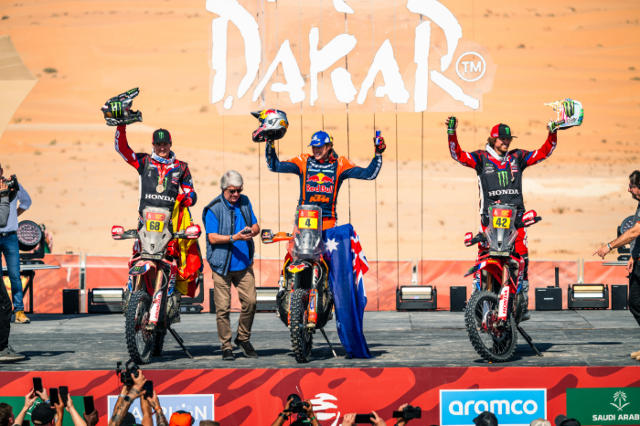 Podium juara umum Reli Dakar 2025 kategori Rally GP (Foto: KTM)