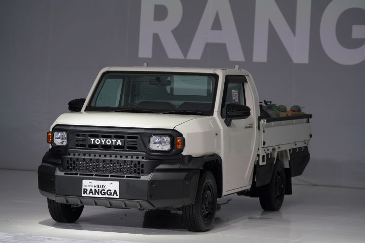Mobil tangguh Toyota Hilux Rangga untuk mendukung bisnis