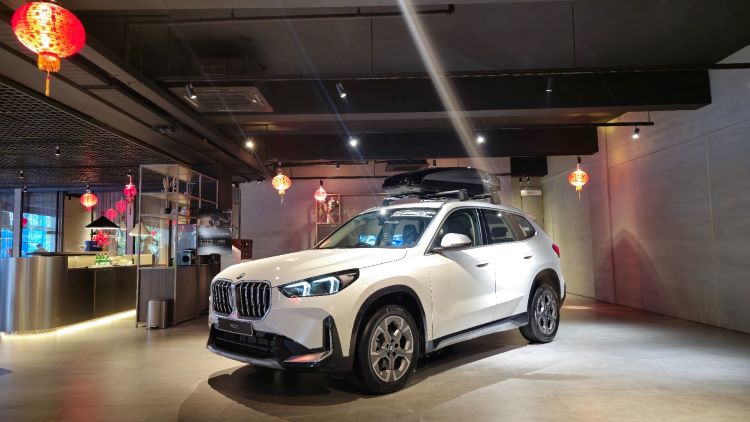 Tampilan salah satu model BMW X Series yang tangguh dan mewah