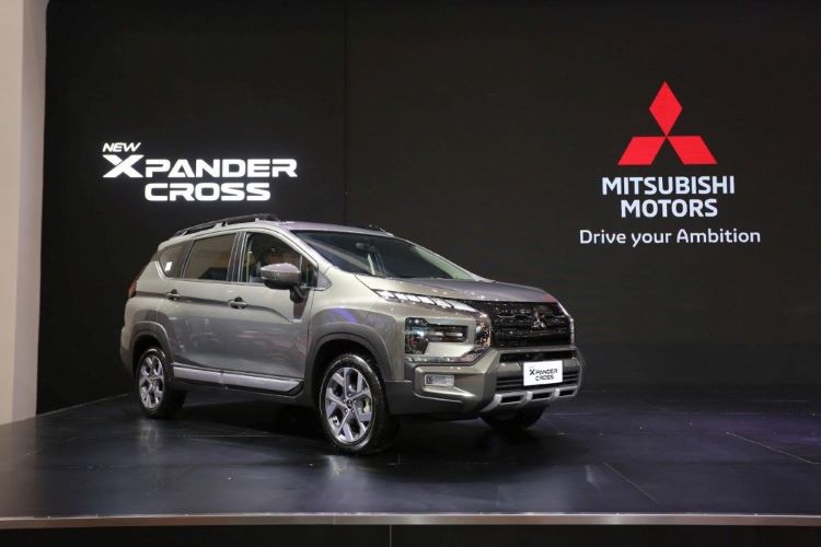 Tampilan menggoda New Xpander Cross yang mendukung petualangan keluarga