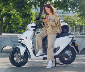 Motor Listrik Honda Mahal, Lemot, dan Jarak Tempuh Pendek? Ini Jawaban Sebenarnya