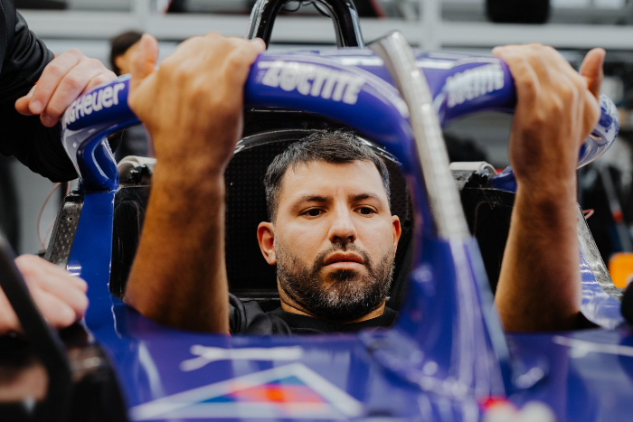 Sergio Aguero Dibalik Kemudi Porsche 99X Electric GEN3 Evo Tim Porsche Tag Heuer Formula E (Foto: Porsche)