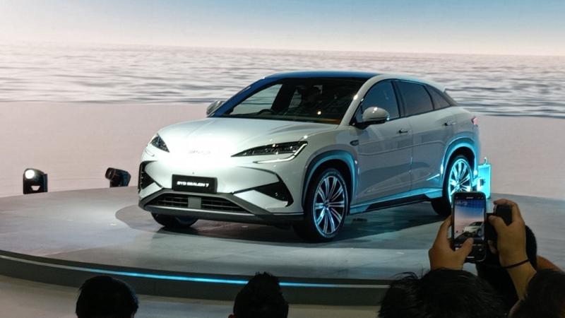Peluncuran BYD Sealion 7 di IIMS 2025