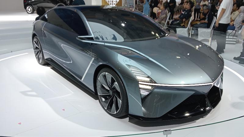 IIMS 2025: Mobil Konsep Wuling Light Of ASEAN Pukau Para Komunitas Resmi Wuling