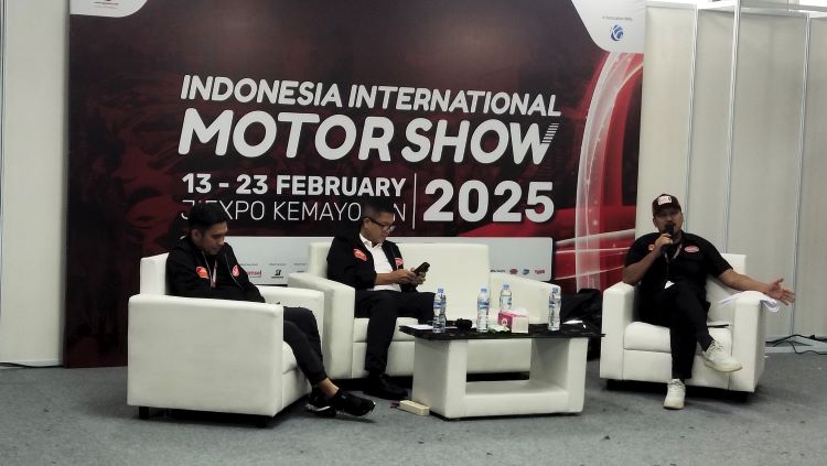 Petinggi Dyandra Promosindo melakukan diskusi bersama para jurnalis di Press Room IIMS 2025