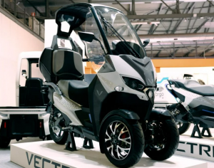 Vectrix VX3: Motor Listrik Roda Tiga Anti Hujan dan Panas, Siap Mudik Jakarta-Garut