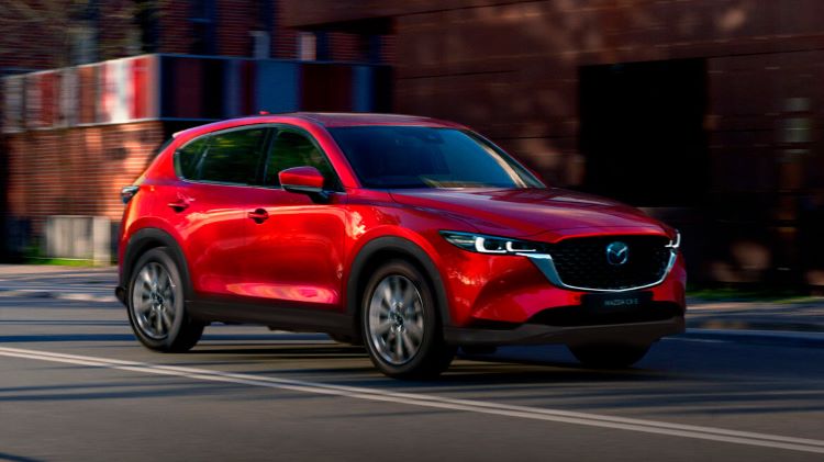 Tampilan gagah Mazda CX-50 yang bakal mendapat pembaruan menuju elektrifikasi