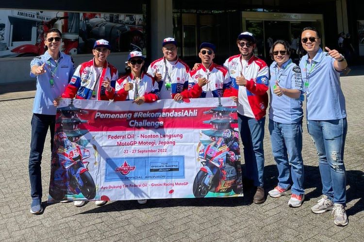 Para pelanggan loyal Federal Oil yang beruntung menonton langsung gelaran MotoGP di Jepang