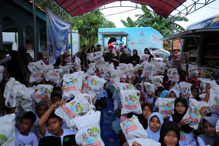 Mitsubishi bareng CTARSA Foundation Tingkatkan Literasi dan Kreativitas Anak melalui kegiatan Triton Educar