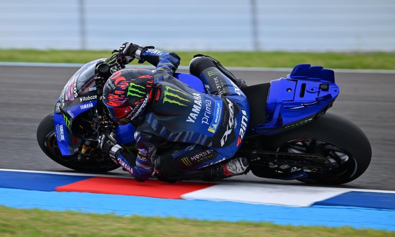 Dua joki Yamaha YZR M1 meramaikan sesi Q2 di GP Argentina hari ini. (Foto: yamaha)i