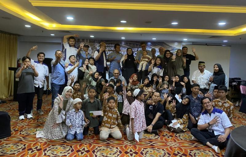 Mercedes-Benz Club Pekanbaru rayakan hari jadi 4 tahun dengan Bakti Sosial.
