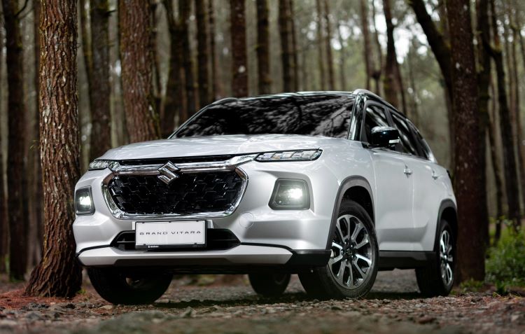Mobil Grand Vitara yang bisa menjadi teman perjalanan mudik 2025