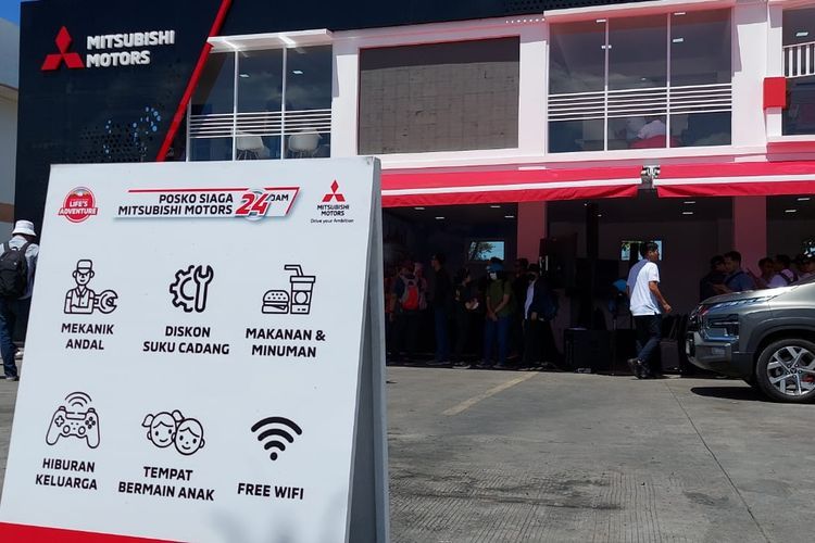Diler mudik Mitsubishi yang dilengkapi dengan berbagai fasilitas untuk pemudik