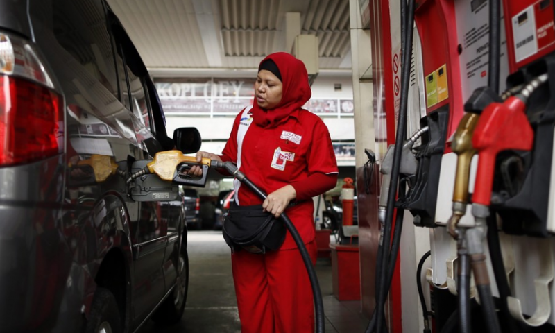 Pertamina Turunkan Harga BBM, Lebih Hemat untuk Mudik Lebaran 2025!